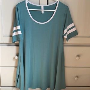 Lularoe Perfect Tee